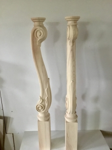 Słup drewniany rzeźbiony nr 319